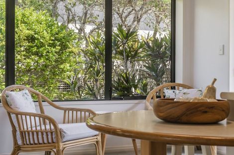 Photo of property in 31 Gilberd Place, Torbay, Auckland, 0630