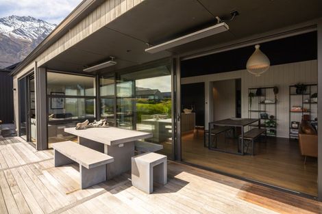 Photo of property in 17 Falconer Rise, Jacks Point, Queenstown, 9371