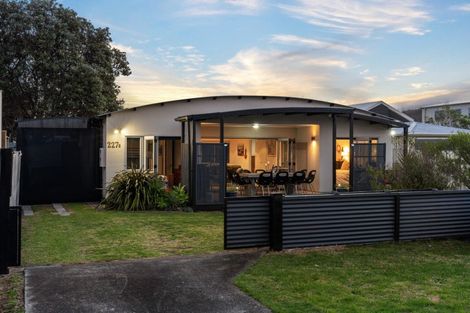 Photo of property in 227b Ocean Road, Whangamata, 3620