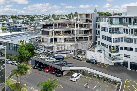 Photo of property in 23 Hargreaves Street, Mount Cook, Wellington, 6021