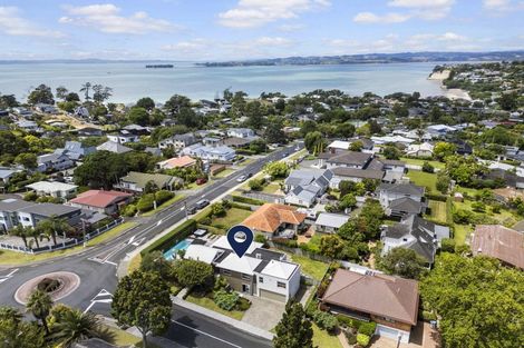 Photo of property in 2/51 Beach Road, Mellons Bay, Auckland, 2014