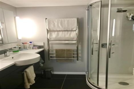 Photo of property in 2u4 Grafton Road, Roseneath, Wellington, 6011