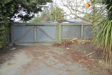 Photo of property in 16 Moore Street, Milton, 9220