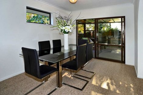 Photo of property in 10 Rembrandt Place, Burnside, Christchurch, 8053