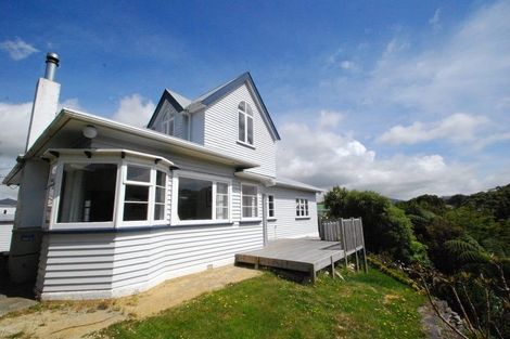 Photo of property in 41 Farm Road, Northland, Wellington, 6012