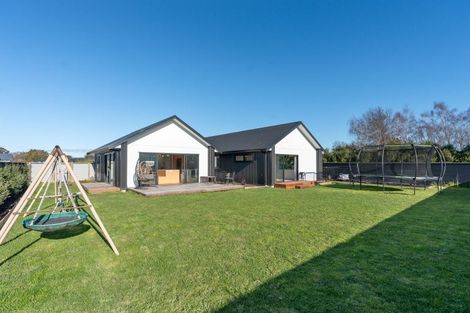 Photo of property in 17c Madison Street, Carterton, 5713