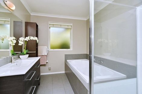 Photo of property in 10 Woodhurst Drive, Casebrook, Christchurch, 8051