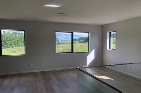 Photo of property in 106 Top Road, Dairy Flat, 0792