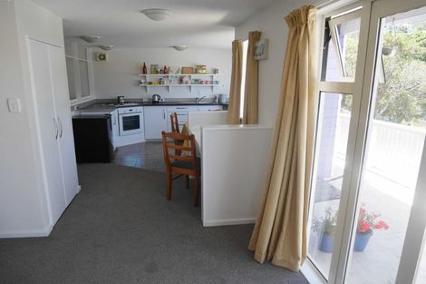 Photo of property in 1 Hawkhurst Road, Lyttelton, 8082