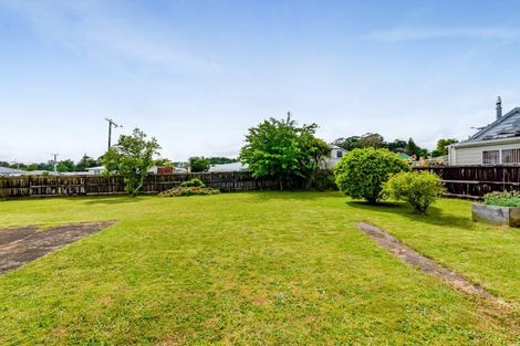 Photo of property in 3 Carrington Street, Inglewood, 4330