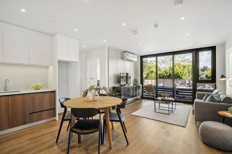 Photo of property in 223 Lake Road, Belmont, Auckland, 0622