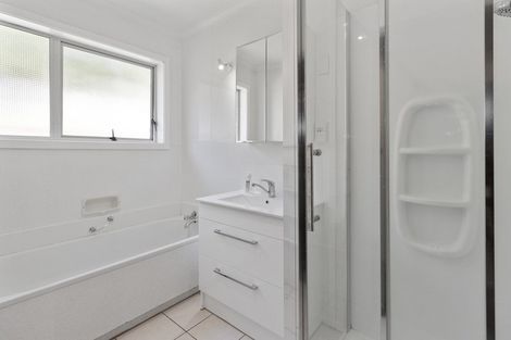 Photo of property in 1 Dillon Place, Hamilton East, Hamilton, 3216