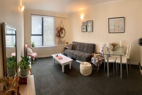 Photo of property in Hobson Court Flats, 42/70u Hobson Street, Thorndon, Wellington, 6011