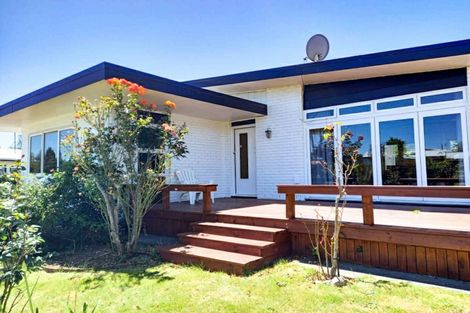 Photo of property in 6 Green Place, Richmond Heights, Taupo, 3330