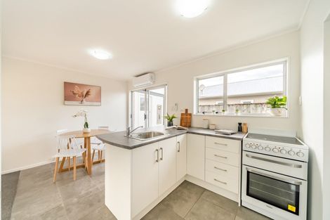 Photo of property in 11f5- John Street, Trentham, Upper Hutt, 5018