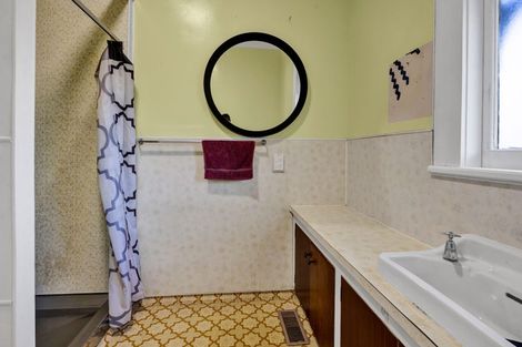 Photo of property in 98 Liardet Street, New Plymouth, 4310