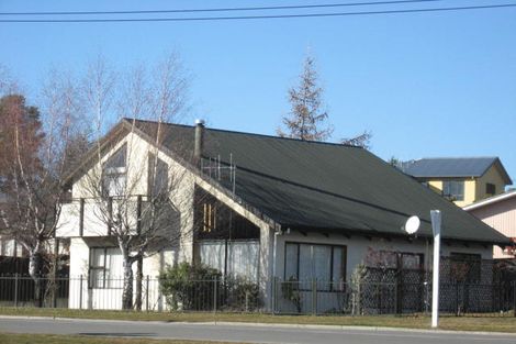 Photo of property in 44 Dungarvon Street, Wanaka, 9305