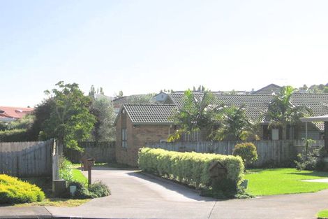 Photo of property in 1/9 Dana Place, Somerville, Auckland, 2014