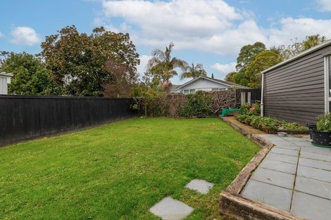 Photo of property in 190 Golf Road, Titirangi, Auckland, 0604