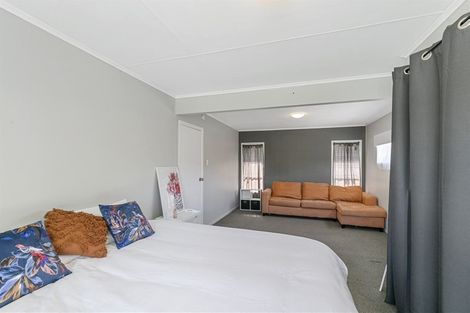 Photo of property in 82 Spinnaker Drive, Whitby, Porirua, 5024