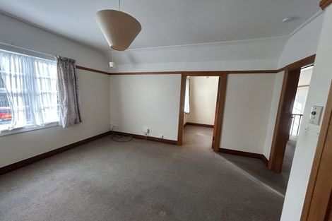 Photo of property in 227 The Parade, Island Bay, Wellington, 6023