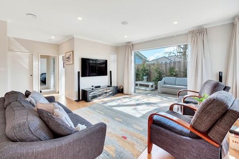 Photo of property in 5c Woodside Road, Massey, Auckland, 0614