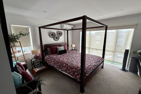 Photo of property in 20 Ambar Ridge Avenue, Massey, Auckland, 0614