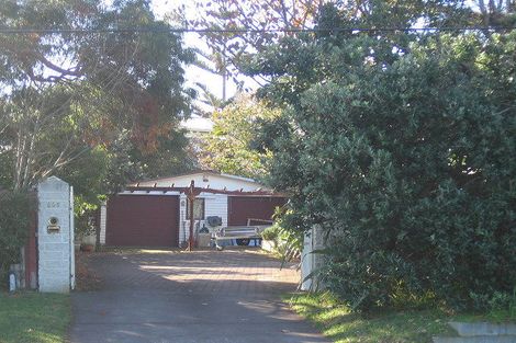 Photo of property in 205 Mazengarb Road, Paraparaumu, 5032