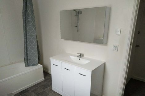Photo of property in 17 Larsen Court, Roslyn, Palmerston North, 4414