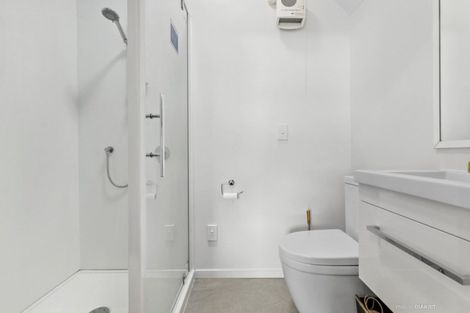 Photo of property in Victoria Villas, 43/35u Pirie Street, Mount Victoria, Wellington, 6011