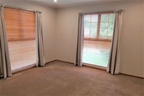 Photo of property in 86 Omapere Street, Whitby, Porirua, 5024