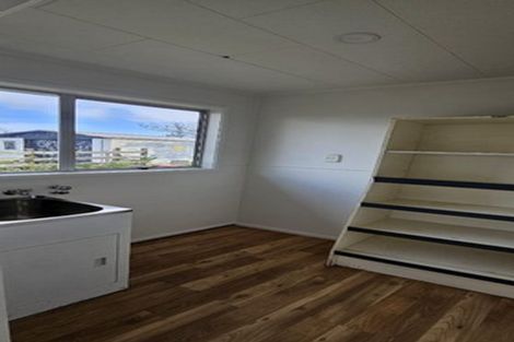Photo of property in 2 Tuna Place, Manurewa, Auckland, 2102