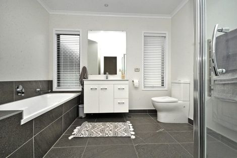 Photo of property in 31 Onekiritea Road, Hobsonville, Auckland, 0616