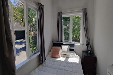 Photo of property in 2/180 Lake Road, Northcote, Auckland, 0627