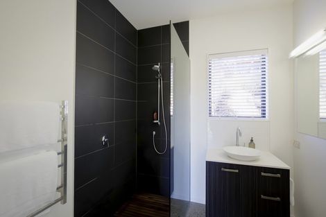 Photo of property in 7 Rabbiters Crescent, Jacks Point, Queenstown, 9371