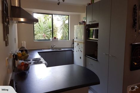 Photo of property in 18a Crompton Road, Massey, Auckland, 0614