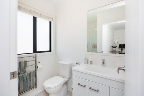 Photo of property in 94 Rosalie Terrace, Kelvin Grove, Palmerston North, 4414