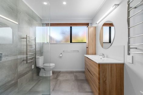Photo of property in 17 Hairini Street, Hairini, Tauranga, 3112
