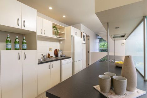 Photo of property in 1/166 Mokoia Road, Chatswood, Auckland, 0626