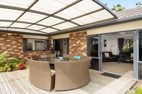 Photo of property in 5 Carlsberg Place, Papamoa Beach, Papamoa, 3118