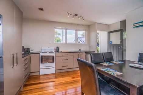 Photo of property in 1/19 Poto Street, Te Atatu South, Auckland, 0610