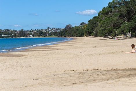 Photo of property in 3 Lea Place, Stanmore Bay, Whangaparaoa, 0932