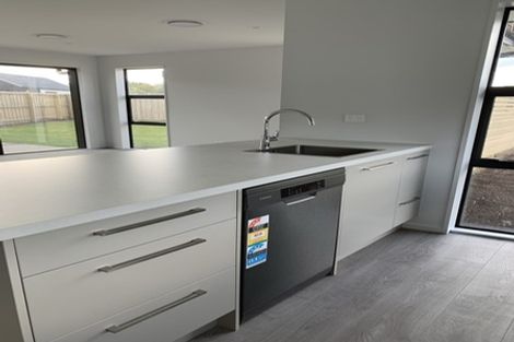 Photo of property in 5 Kiddy Place, Rolleston, 7614