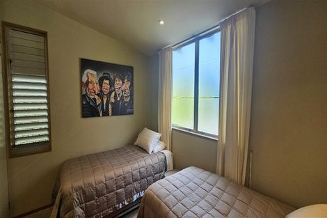 Photo of property in 32 Taumata Road, Omaha, 0986