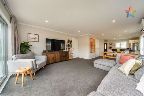 Photo of property in 59 Grovedale Square, Wainuiomata, Lower Hutt, 5014