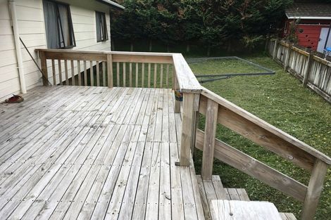 Photo of property in 2/8 Camilla Grove, Totara Vale, Auckland, 0629