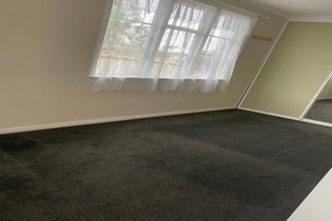 Photo of property in 70 Cambridge Terrace, Papatoetoe, Auckland, 2025