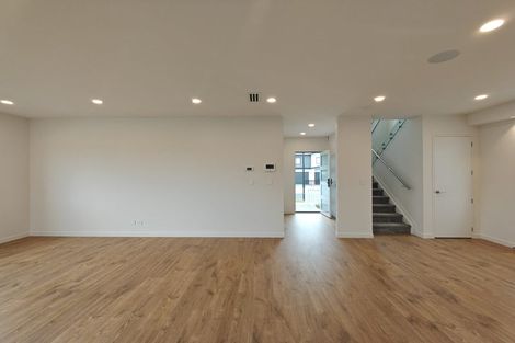 Photo of property in 1 Pukeko Road, Hobsonville, 0616