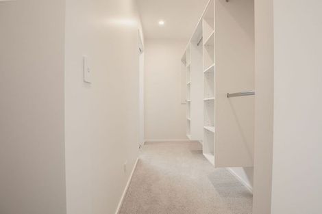 Photo of property in 19 Shelduck Road, Jacks Point, 9371