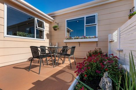 Photo of property in 5a High Street West, 4320